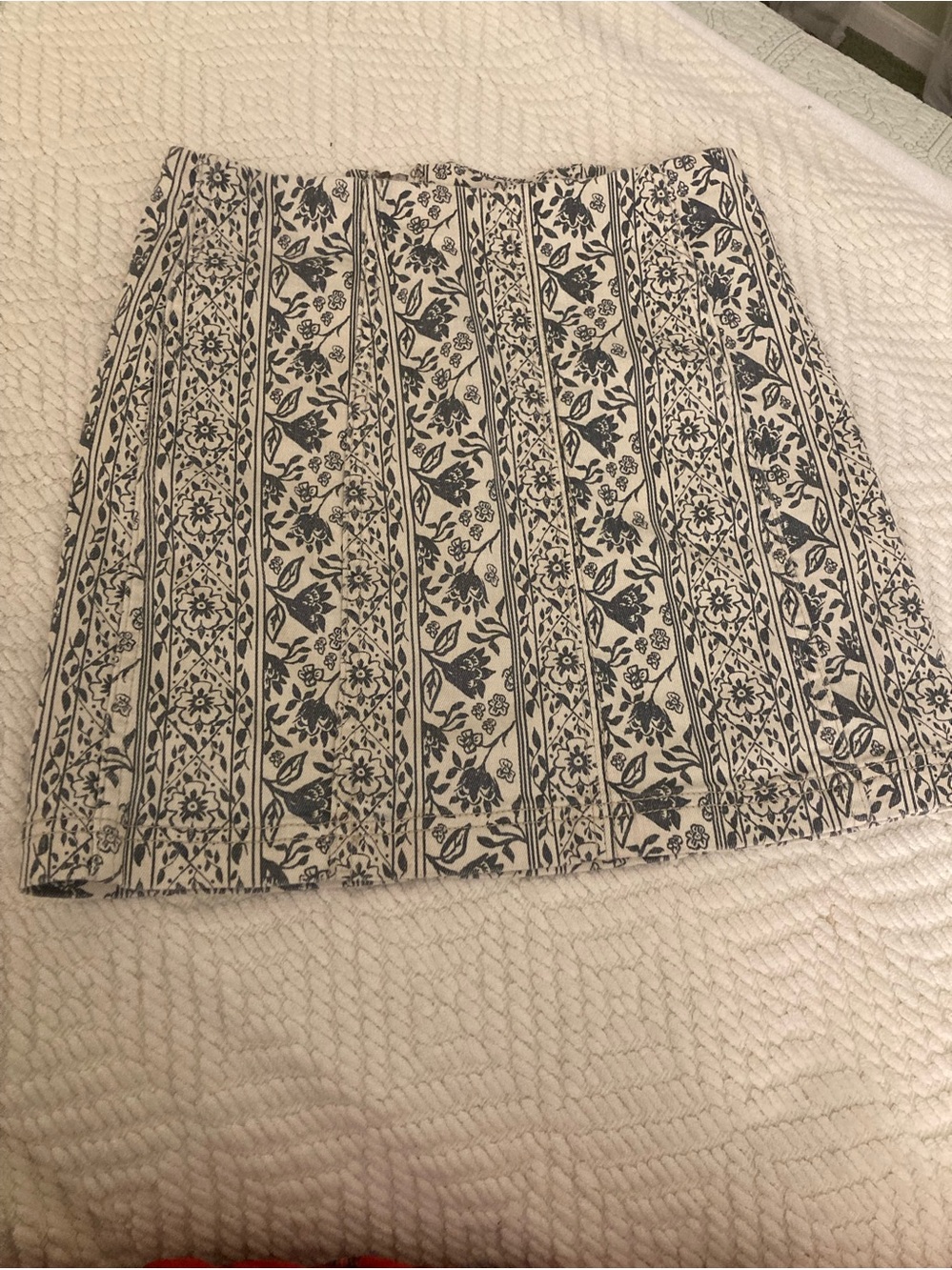 Free People Mini Skirt Size 4 Bit of Stretch Back Zipper